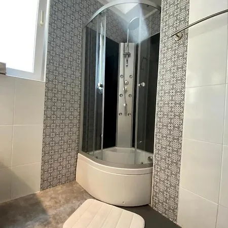 Kaba Apartments Summerland Mamaia Apartment *